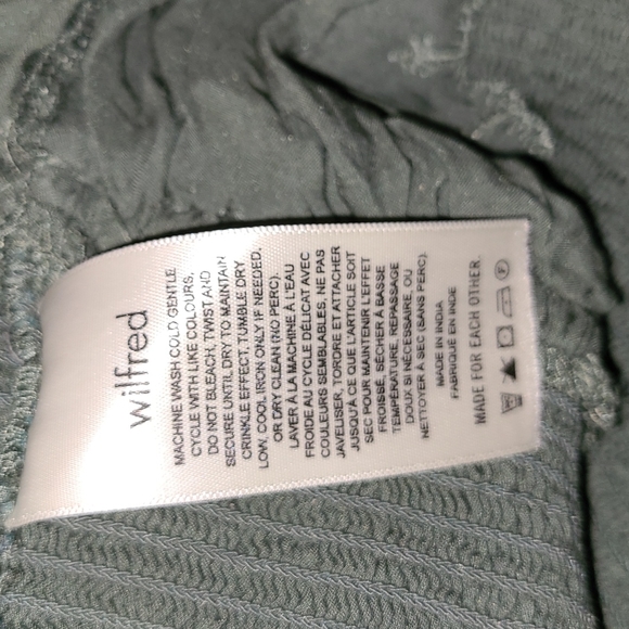 Aritzia Wilfred Scrunch Crop Top - Picture 4 of 4